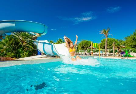 Piscine toboggan à torreille